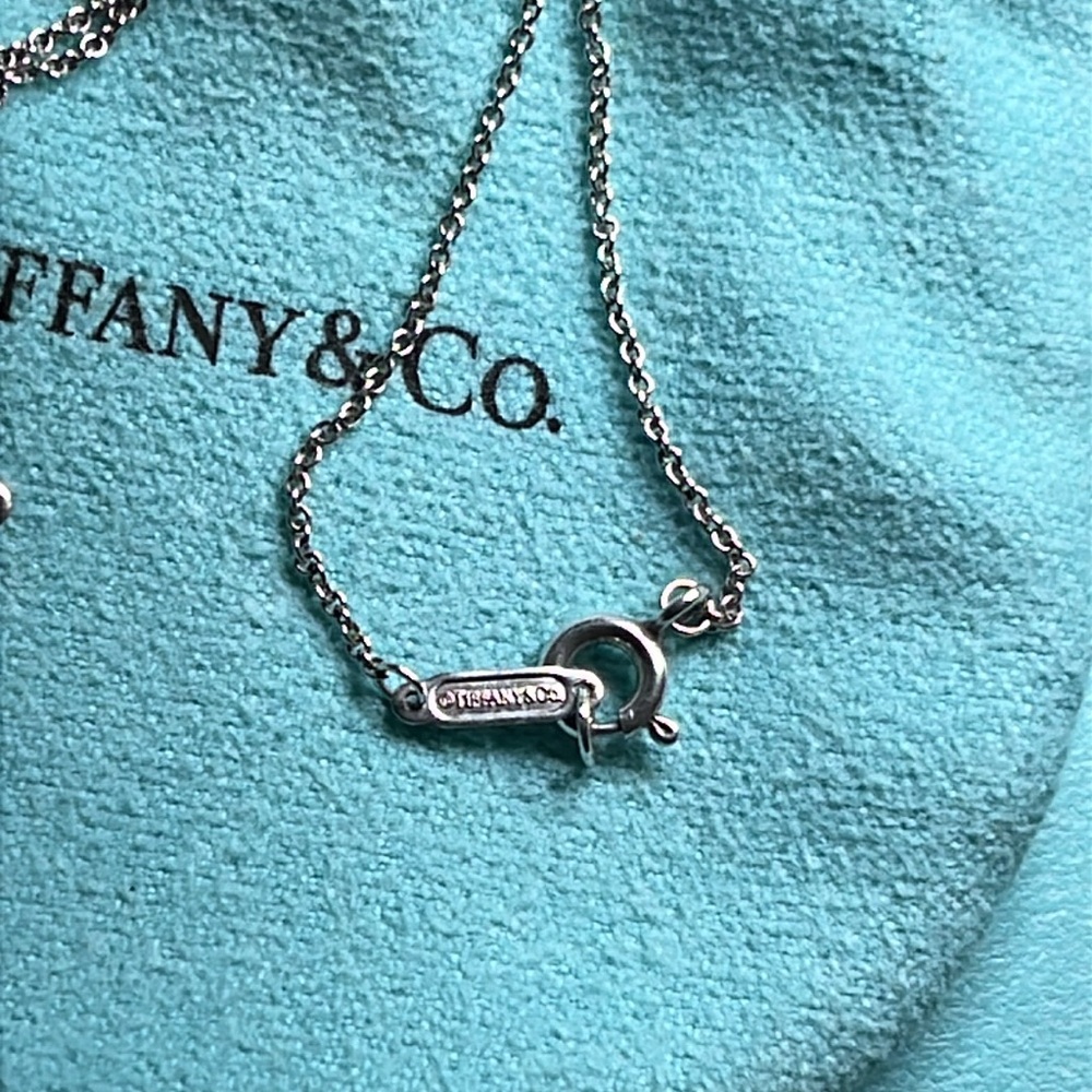Tiffany & Co. Signature X  925 750 Necklace - Picture 4 of 5